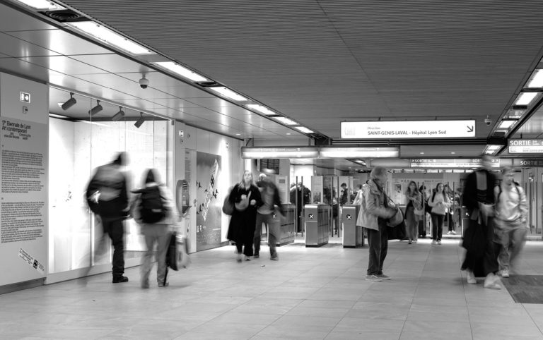 Station de métro Part-Dieu espace mezzanine